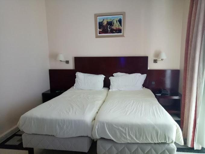 Hotel Sabri Annába Kültér fotó